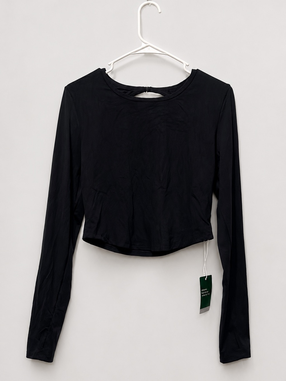 HALARA Black Long-Sleeve Cropped Tee